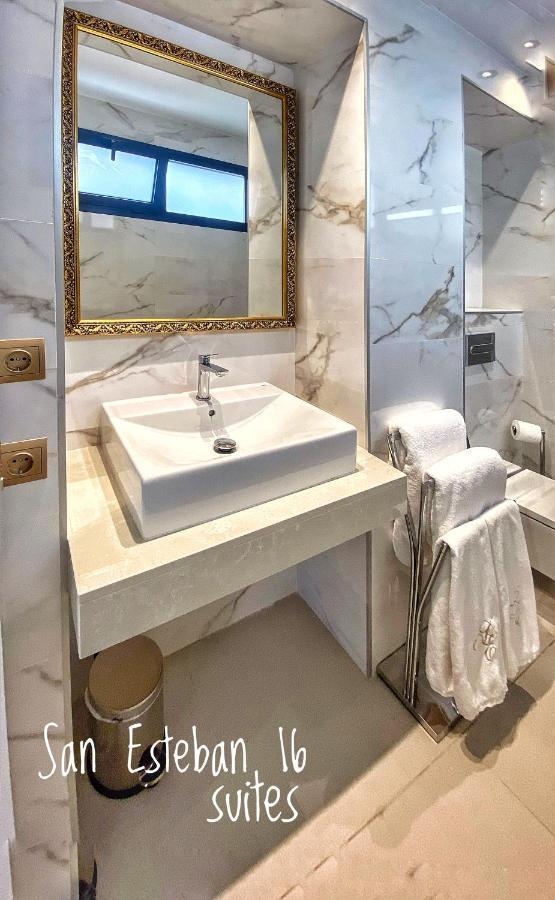 Suites San Esteban 16 Principe Севилья Экстерьер фото